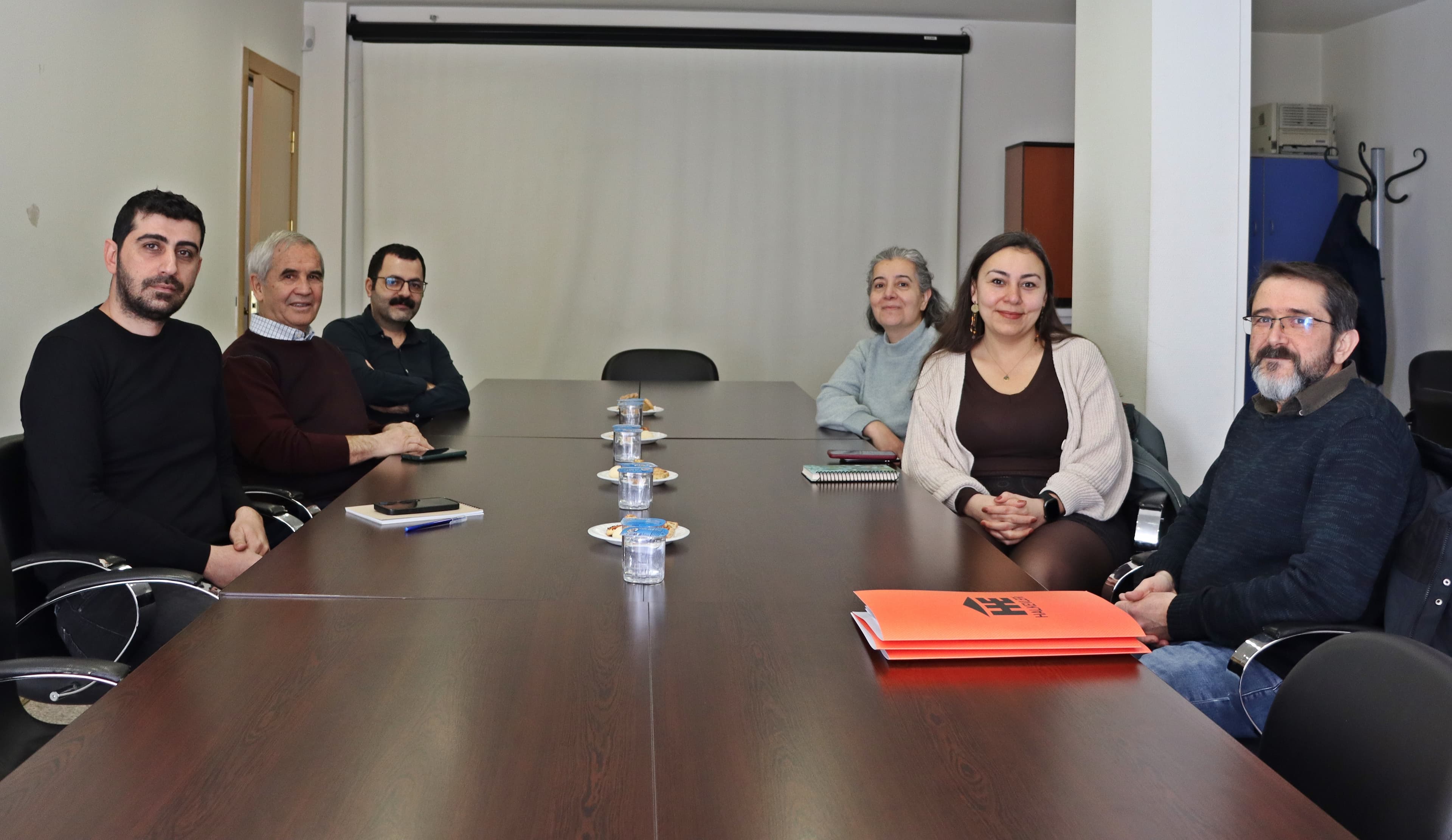 HALKEVLERİ, TMMOB'Yİ ZİYARET ETTİ